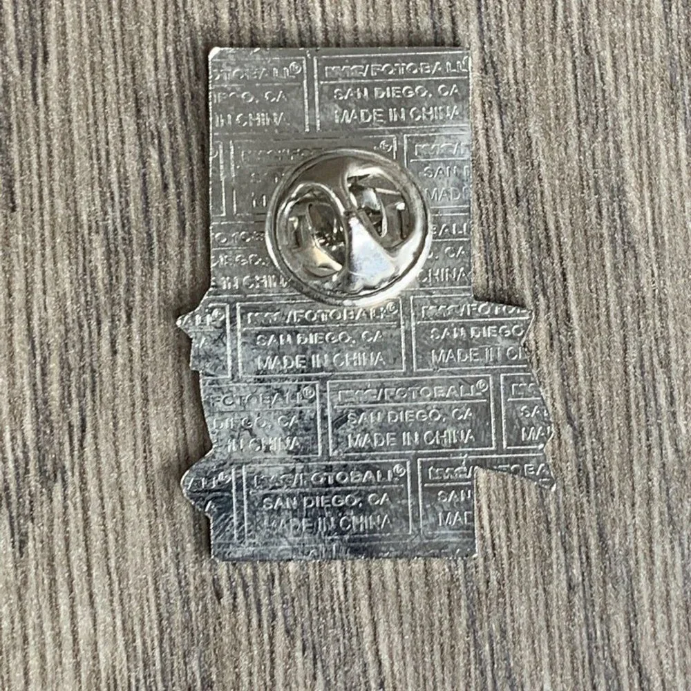 Planet Hollywood Dallas TX. Souvenir Collectible Pin Back Button - Picture 2 of 3